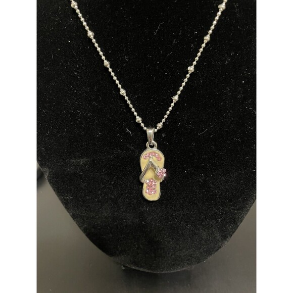 Silver Tone Necklace With Flip Flop Pink Flower Beach Sandal Pendant Jewelry - Picture 2 of 7